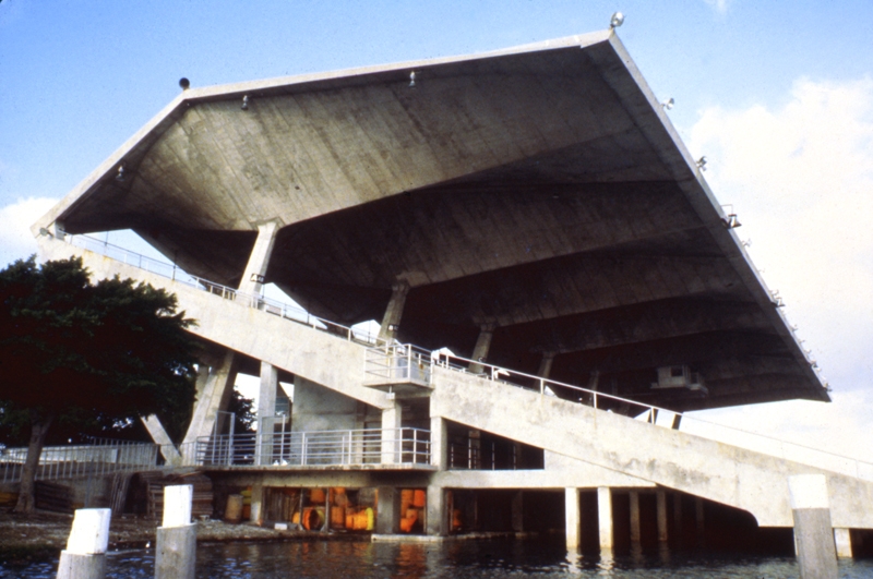 Side View with Roof Accented