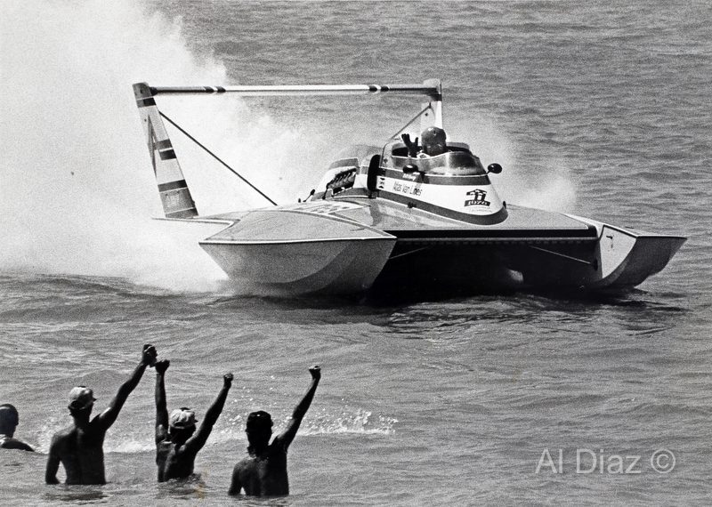 Bill Muncey, boat racer